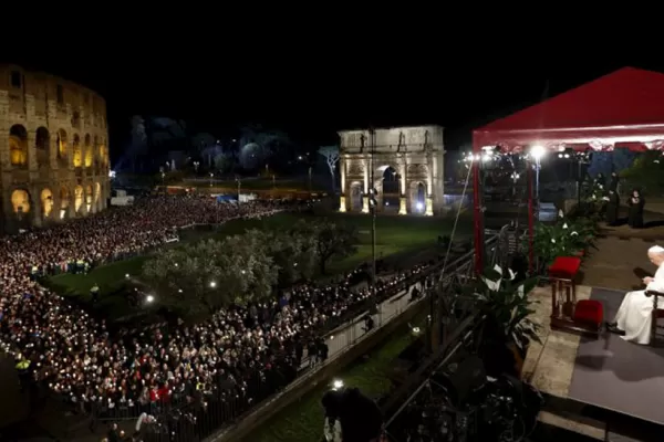 El Papa Francisco condenó las persecuciones a los cristianos