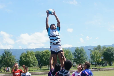 Cinco para torcer la historia