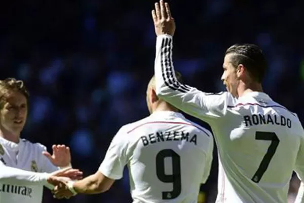 Real Madrid le ganó 9 a 1 a Granada, con cinco goles de Cristiano Ronaldo