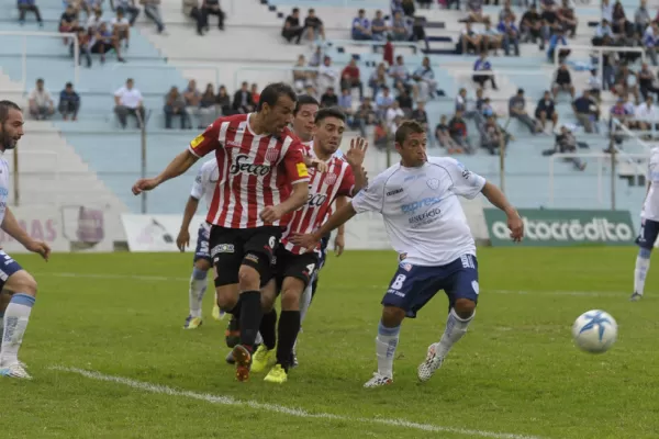 San Martín le ganó 2-0 a Gimnasia y Tiro, en Salta