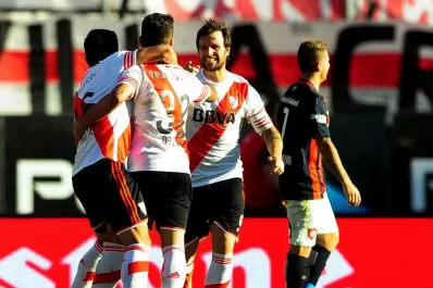 River ganó y se prendió en la pelea