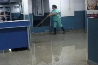 Un derrame cloacal alteró la rutina de la Maternidad