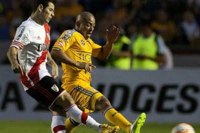 River le empató sobre el final a Monterrey, 2-2 y sigue soñando