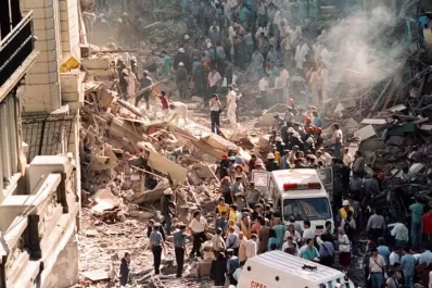 El Gobierno ordenó que se desclasifiquen los archivos del atentado a la Embajada de Israel