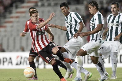 Estudiantes cayó en su casa ante Atlético Nacional