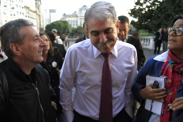 Aníbal Fernández cargó contra Insaurralde: se cagó en todo el mundo