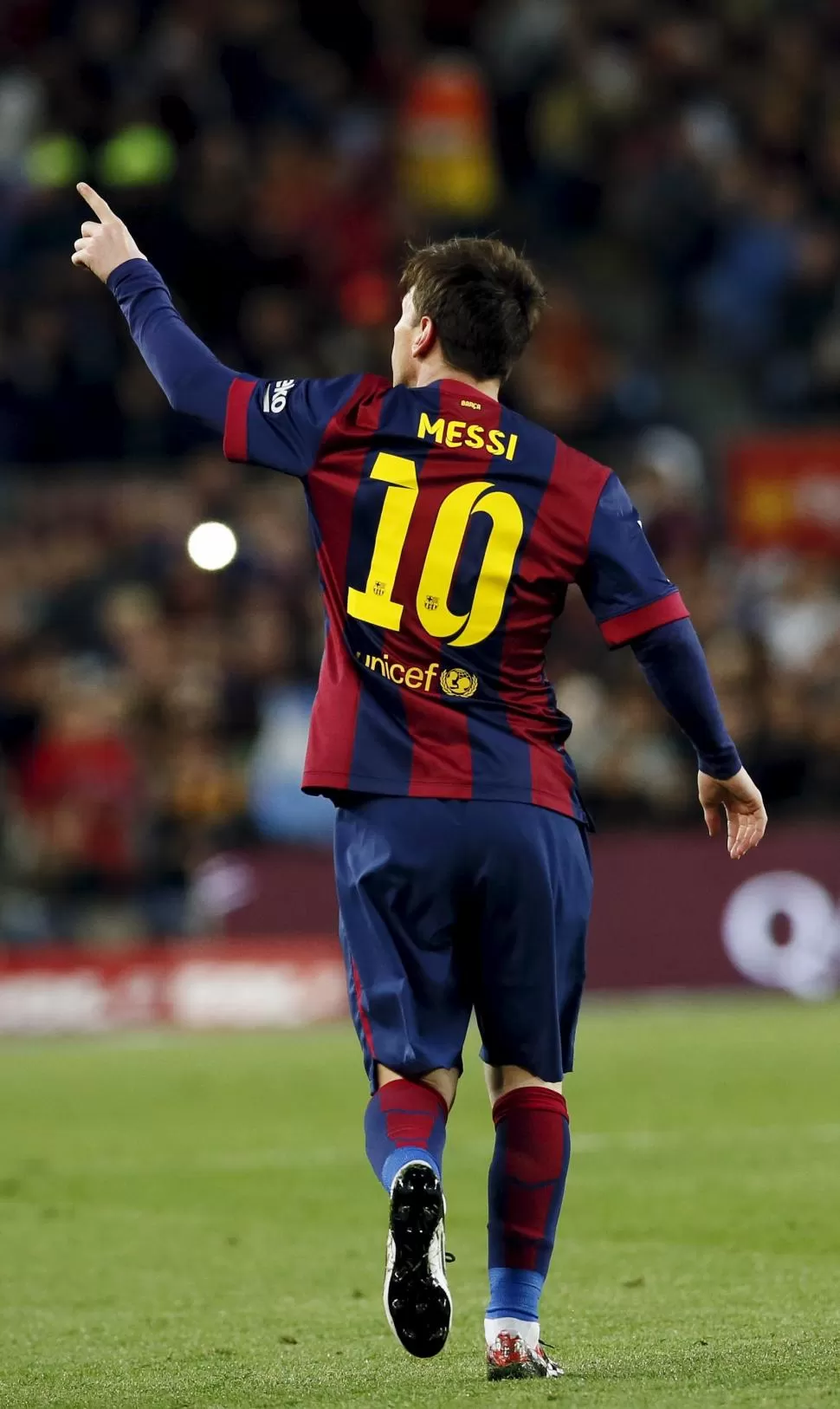 FELIZ. Messi marcó un golazo y cortó una sequía de dos jornadas sin festejos. reuters