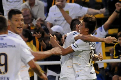 Central ganó y volvió a la punta