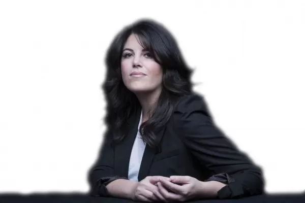 “Decidí quemar la boina y enterrar el vestido azul”