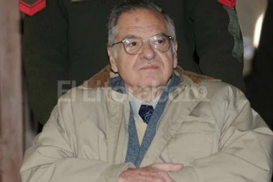 Murió el médico militar condenado por el robo de los mellizos Valenzuela Negro