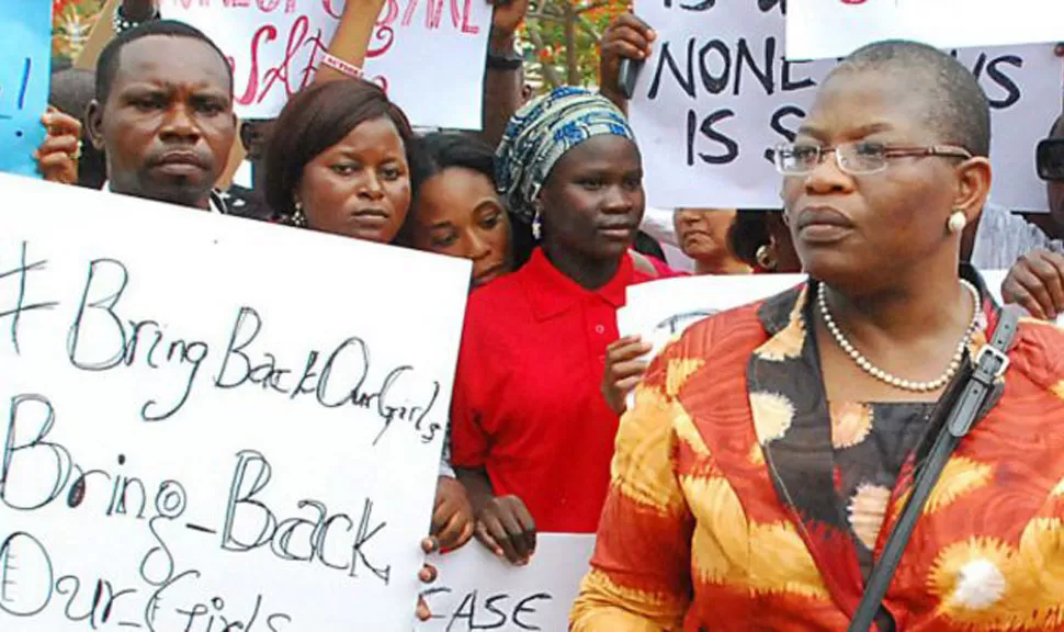 CAMPAÑA. Obi Ezekwesilieze es la mujer que lanzó la campaña Bring Back Our Girls (Devuelvan a nuestras niñas). FOTO DE BBC.CO.UK