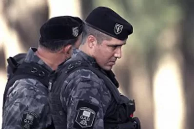 Buenos Aires se suma a las provincias que prohíben el uso de celulares a los policías