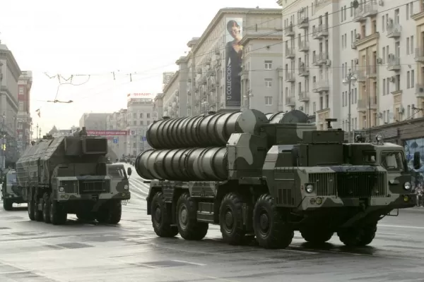 Rusia le dará a Irán antes de fin de año un sistema antimisiles