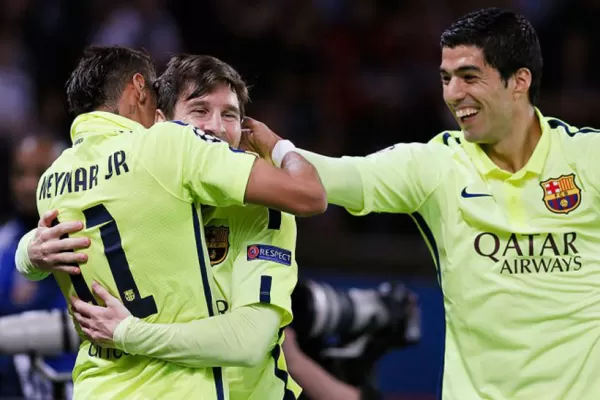 Barcelona le ganó al PSG en París y puso un pie en las semifinales