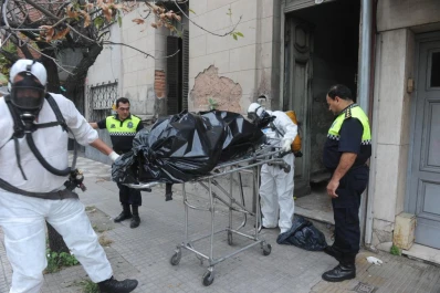 Encontraron a un mendigo muerto, cerca del centro