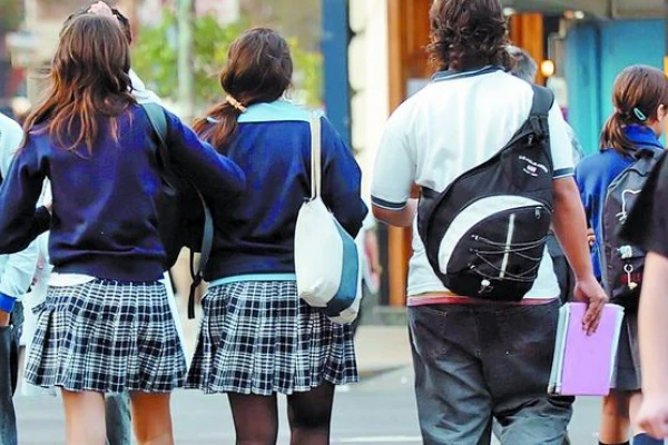 El Ministerio de Educación autorizó el incremento de un 30% en las cuotas de los colegios