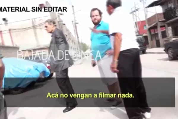 Agredieron a Víctor Hugo Morales mientras filmaba el muro de Clarín
