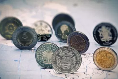 Las monedas latinoamericanas sufren altibajos en los mercados de cambio
