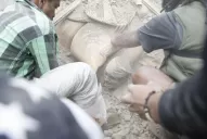 Un terremoto dejó más de 1400 muertos en Nepal y se habla de un desastre humanitario.