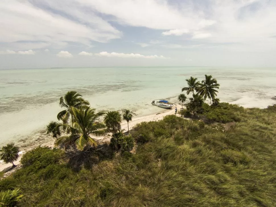 CAYO SUMBA. Esta es la isla que adquirió DiCaprio por U$S 1,75 millón; se encuentra frente a la costa de Belice. The New York Times