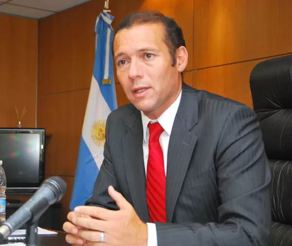 FAVORITO. Omar Gutiérrez del MPN podría ser el sucesor de Jorge Sapag  