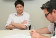 Larcher asegura que no utilizó combis del PAMI