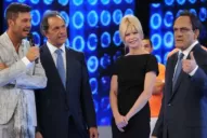 Scioli en la apertura de ShowMatch 2015: brazo artificial pícaro y el nudo de la corbata