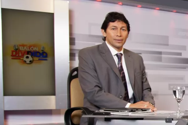 Patrón Bermúdez cargó contra Gallardo y bancó al Decano