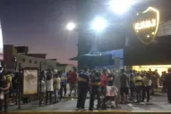 Los hinchas de Boca esperaron el fallo de la Conmebol en La Bombonera