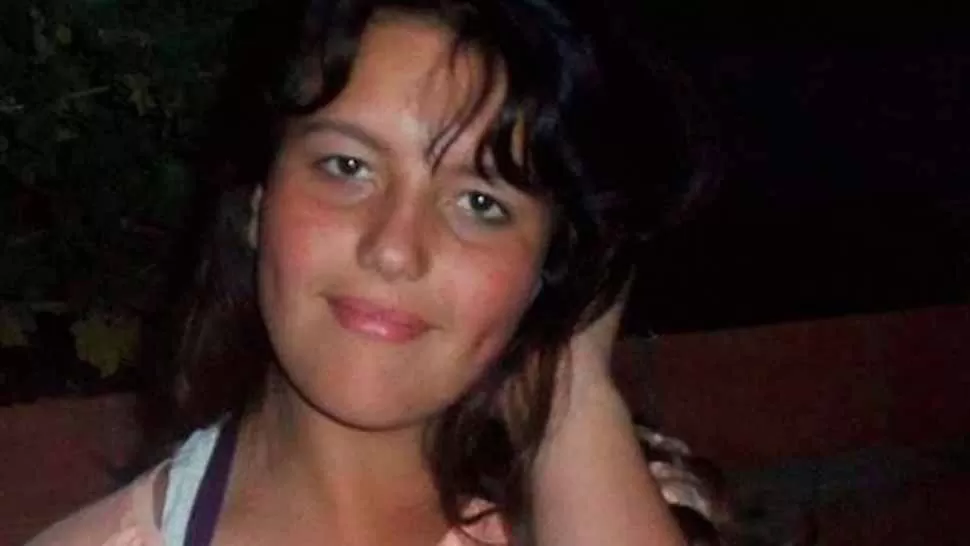 ASESINADA. Katherine Moscoso fue hallada muerta en un médano de Monte Hermoso. FOTO TOMADA DE INFOBAE.COM