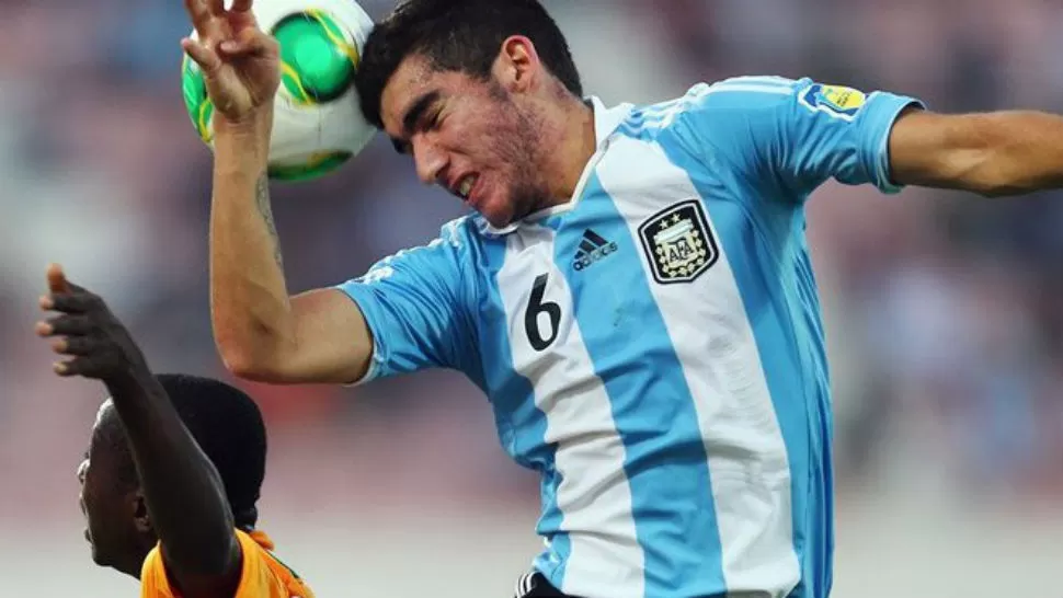 EL ÚLTIMO PASAJERO. Después de sufrir una seria lesión, Leandro Vega jugará el Mundial.
FOTO TOMADA de www.lapaginamillonaria.com