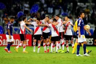 River despertó y se metió en semifinales