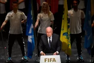 Blatter: muchos creen que yo soy responsable pero no podemos controlar a todos, todo el tiempo