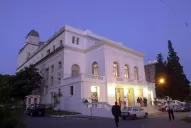 Analizan instalar cámaras en los teatros