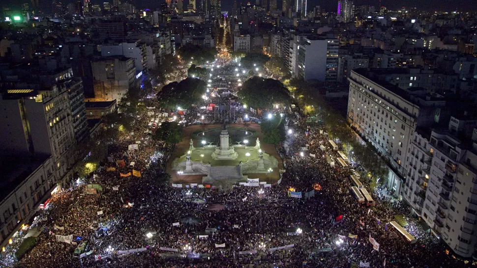 EN BUENOS AIRES. La plaza Congreso fue el centro de concentración en Capital Federal. TÉLAM