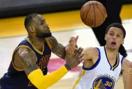 Golden State Warriors se quedó con la primera final ante Cleveland Cavaliers
