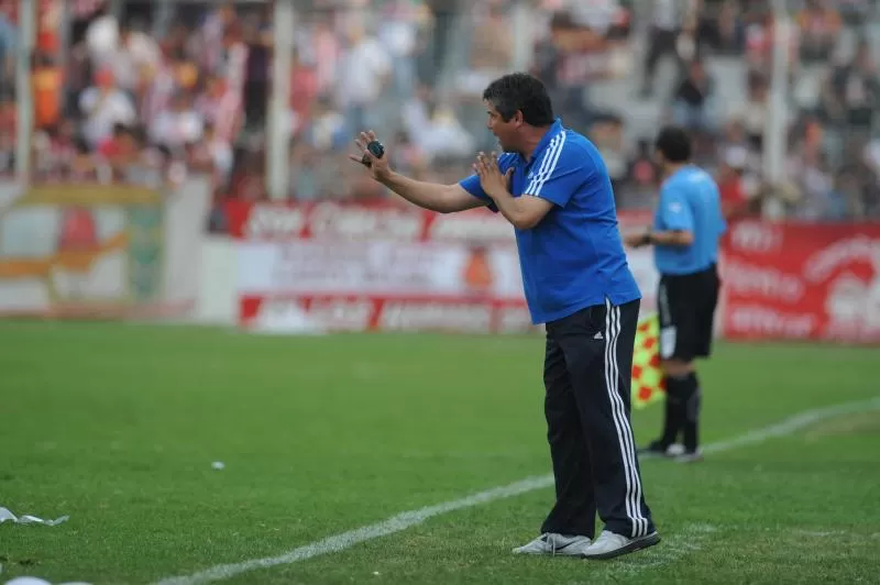 CAMBIAR DE IMAGEN. Bernasconi espera por la recuperación de San Jorge. la gaceta / foto de franco vera (archivo)