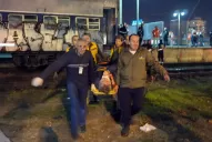 Hay 45 heridos, al menos, por el choque entre un tren y una locomotora, en Buenos Aires