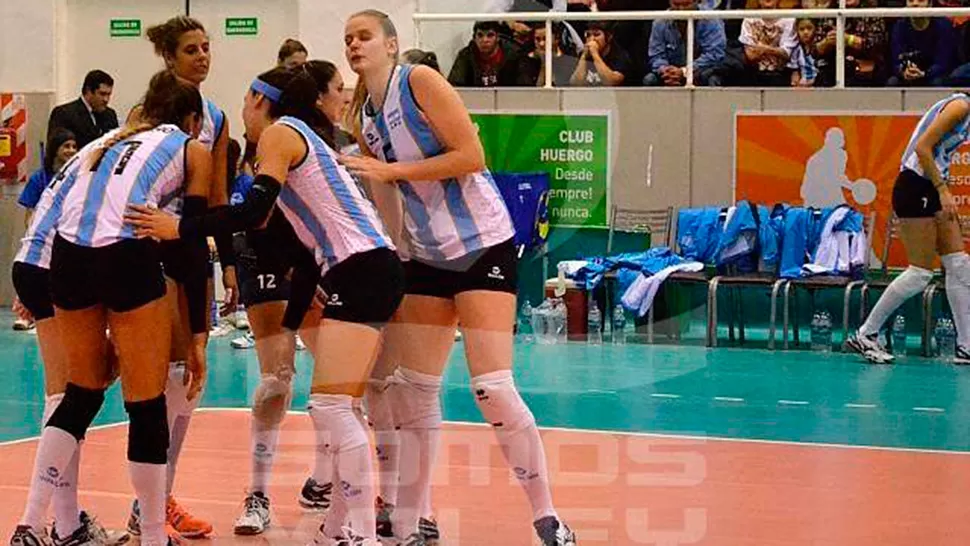 POR UN LUGAR EN EL GRAND PRIX. Las chicas argentinas lograron dos medallas de bronce en la Copa Panamericana.
FOTO TOMADA DE somosvoley.com