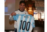 Messi: 100 partidos, una plaqueta y un sueño cumplido