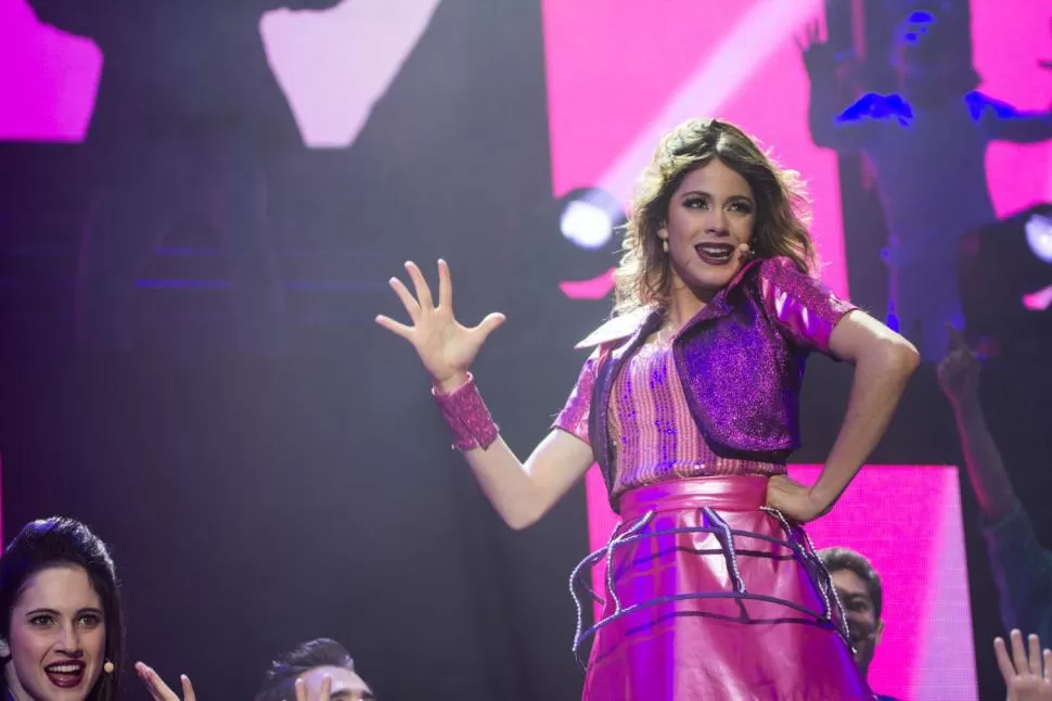 VIOLETAMANÍA. Se espera que 20.000 personas asistan al show de la cantante en Tucumán. Las entradas están casi agotadas.  vk.com