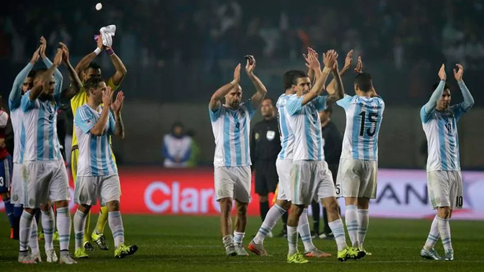 ALUVIÓN GOLEADOR. Argentina explotó en ataque, guiado por Messi y Pastore.
FOTO DE EFE