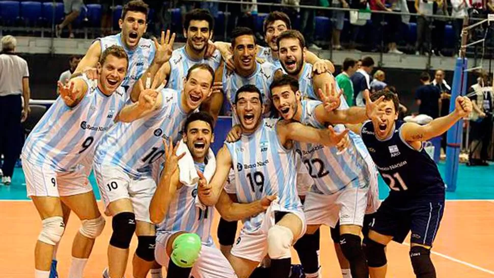 META CUMPLIDA. Argentina jugó un gran partido ante Bulgaria y así celebró el triunfo.
FOTO TOMADA DE /feva.org.ar