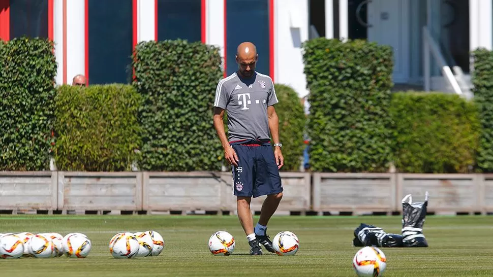 TROPA SUBLEVADA. Pep Guardiola está teniendo problemas con algunos de sus dirigidos en Munich.
FOTO DE ARCHIVO