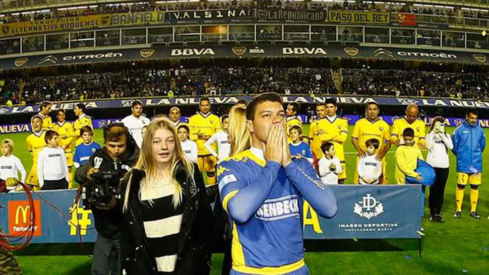 EL MERECIDO CIERRE. El volante jugó su ultimo partido oficial el 11 de diciembre de 2011.