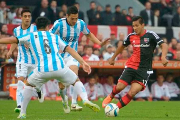 Newell's sorprendió a Racing y lo goleó 3 a 0 en el Parque Independencia