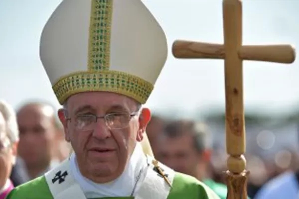 El Papa Francisco reclamó hoy una mayor hospitalidad con quienes piensan distinto