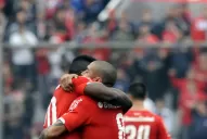 Buen inicio de los DT debutantes en Primera