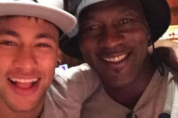 Neymar y su selfie con el mejor de todos los tiempos