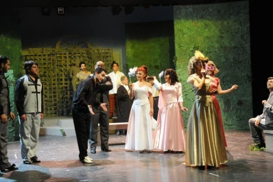 Una comedia de amores desencontrados